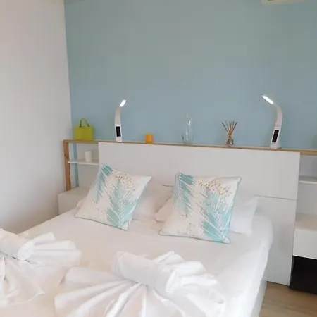 Charming T2 